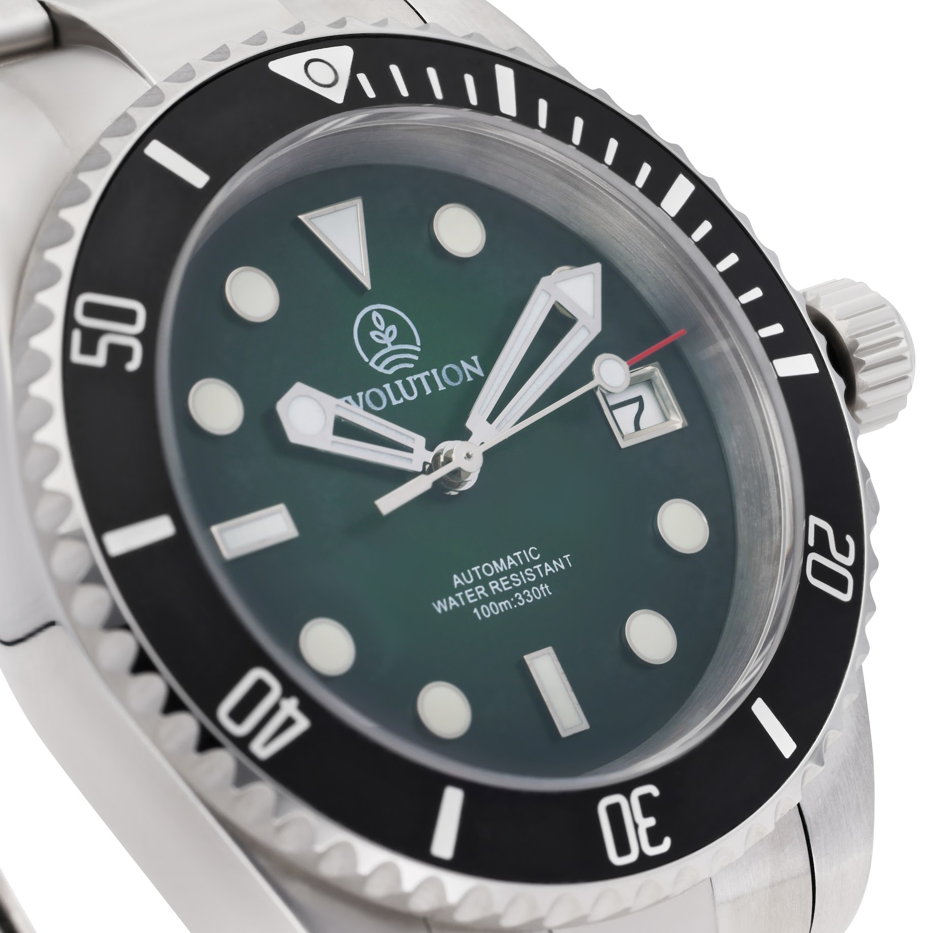 Evolution dive watch with a deep green dial, black unidirectional bezel, luminescent markers, and a stainless steel case. Features a date window at 3 o’clock